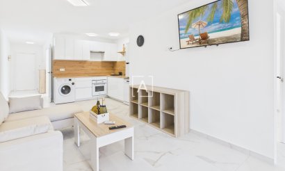 Resale - Apartment / flat - Torrevieja - Torrevieja Centro