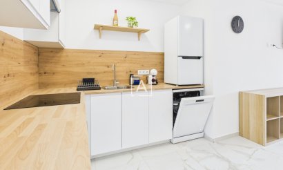 Resale - Apartment / flat - Torrevieja - Torrevieja Centro