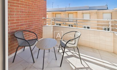 Resale - Apartment / flat - Torrevieja - Torrevieja Centro