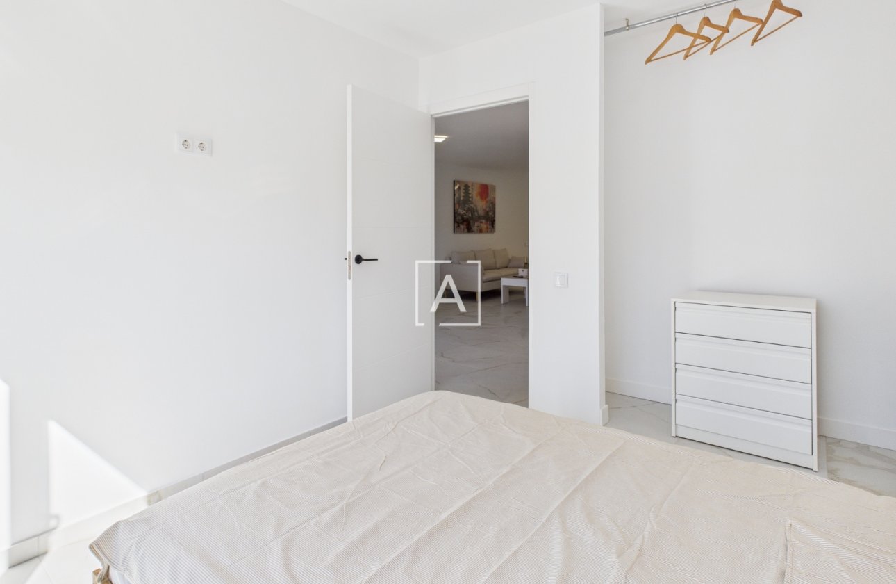Resale - Apartment / flat - Torrevieja - Torrevieja Centro