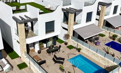 Resale - Villa - Orihuela Costa - Playa Flamenca