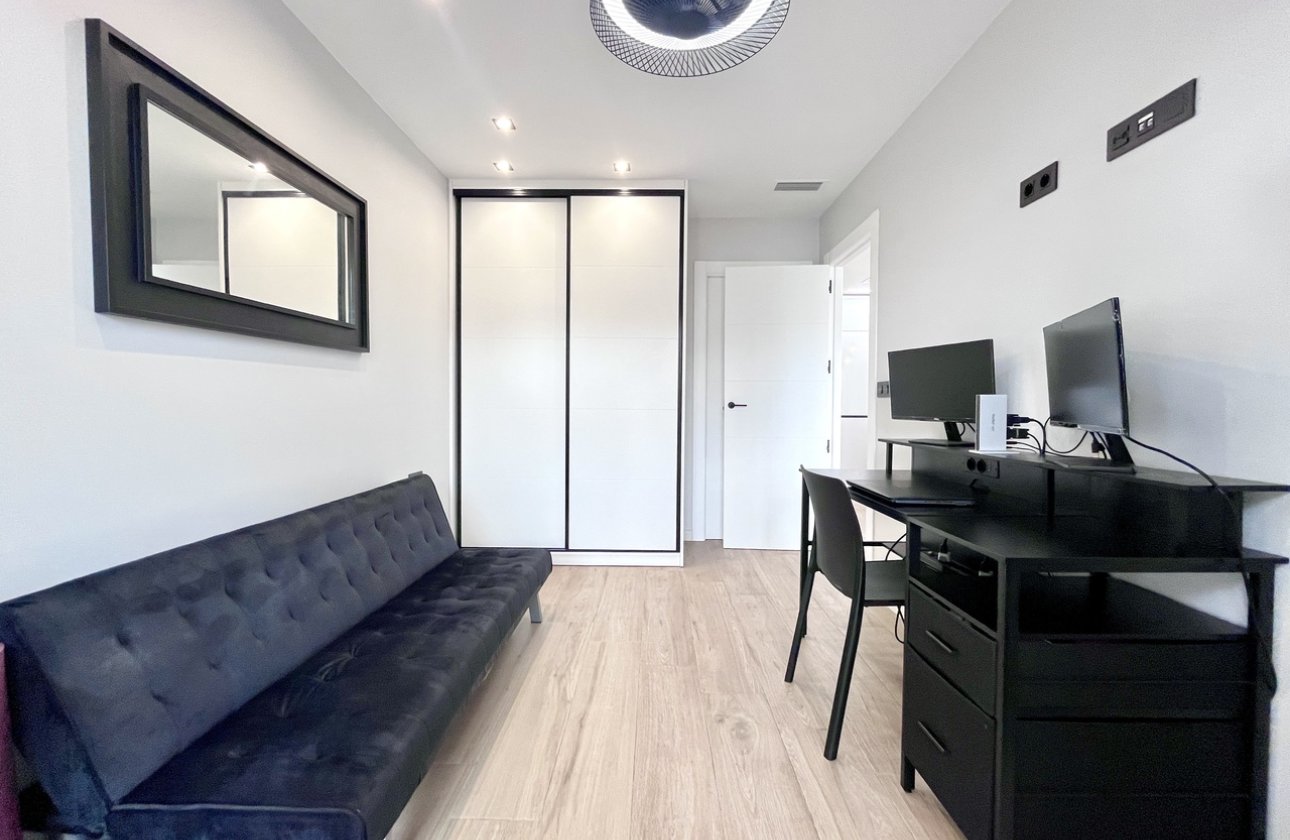 Resale - Villa - Orihuela Costa - Playa Flamenca