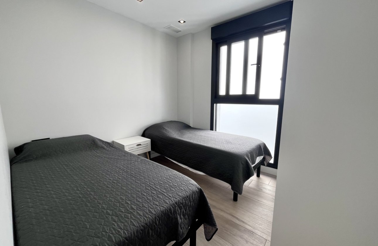 Resale - Villa - Orihuela Costa - Playa Flamenca