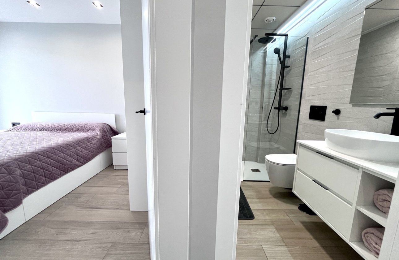 Resale - Villa - Orihuela Costa - Playa Flamenca