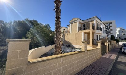Resale - Villa - Orihuela Costa - Orihuela