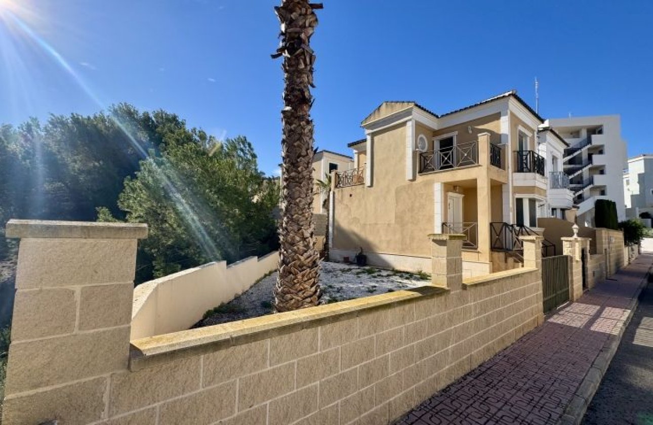 Resale - Villa - Orihuela Costa - Orihuela