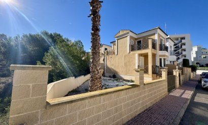 Resale - Villa - Orihuela Costa - Orihuela