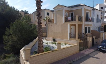 Resale - Villa - Orihuela Costa - Orihuela