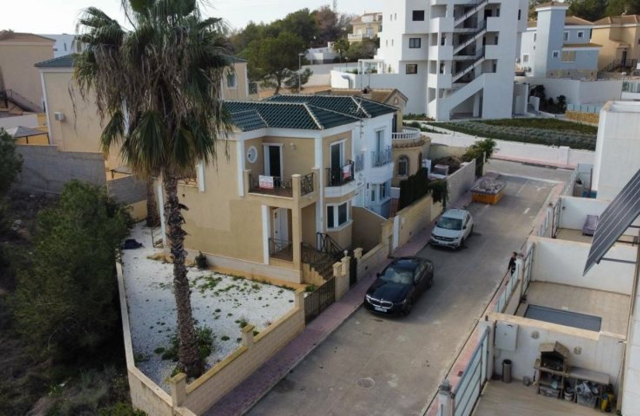 Resale - Villa - Orihuela Costa - Orihuela