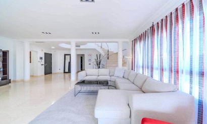 Resale - Villa - Cabo Roig - Costa blanca