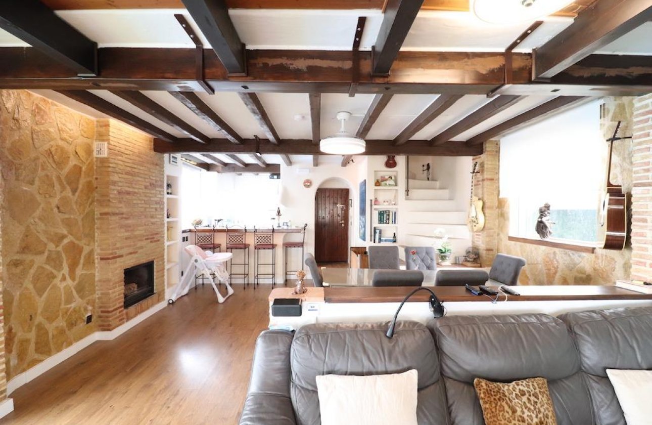 Resale - Villa - Orihuela Costa - Montezenia