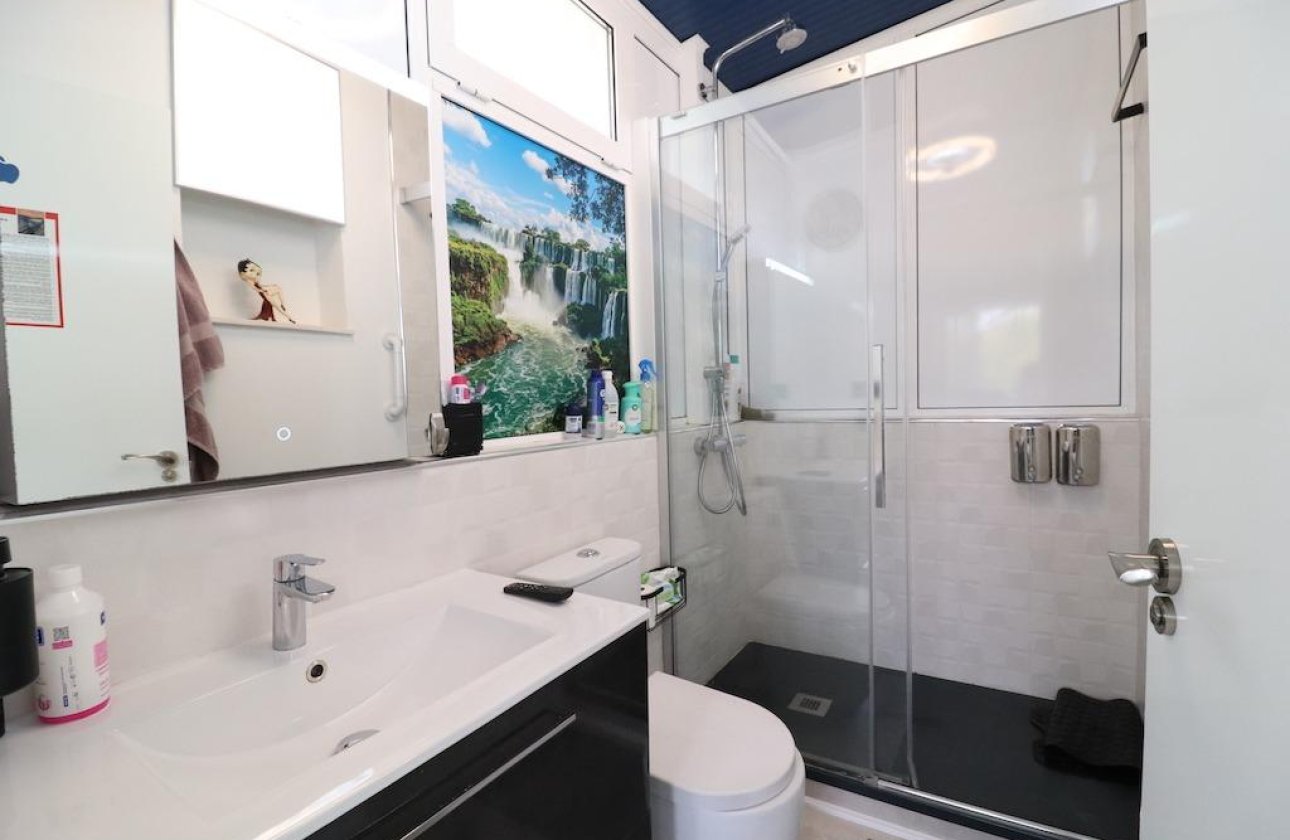 Resale - Villa - Orihuela Costa - Montezenia