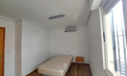 Resale - Villa - Torrevieja - Los altos