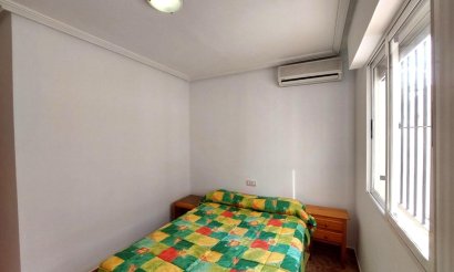 Resale - Villa - Torrevieja - Los altos