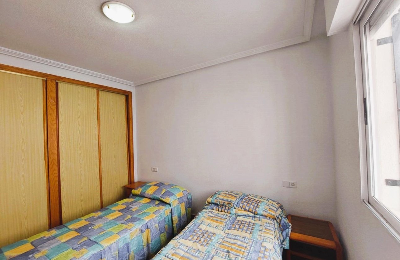 Resale - Villa - Torrevieja - Los altos