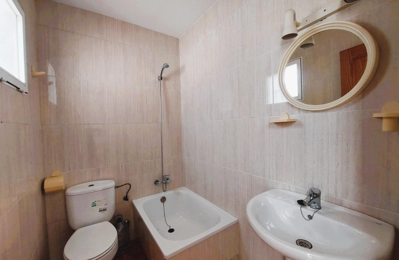 Resale - Villa - Torrevieja - Los altos