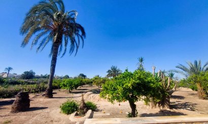 Resale - Villa - La Marina