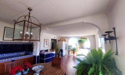 Resale - Villa - La Marina