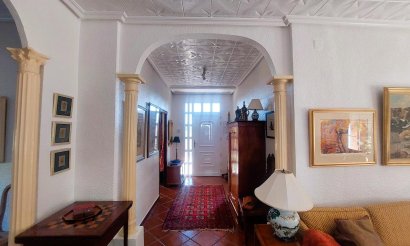 Resale - Villa - La Marina