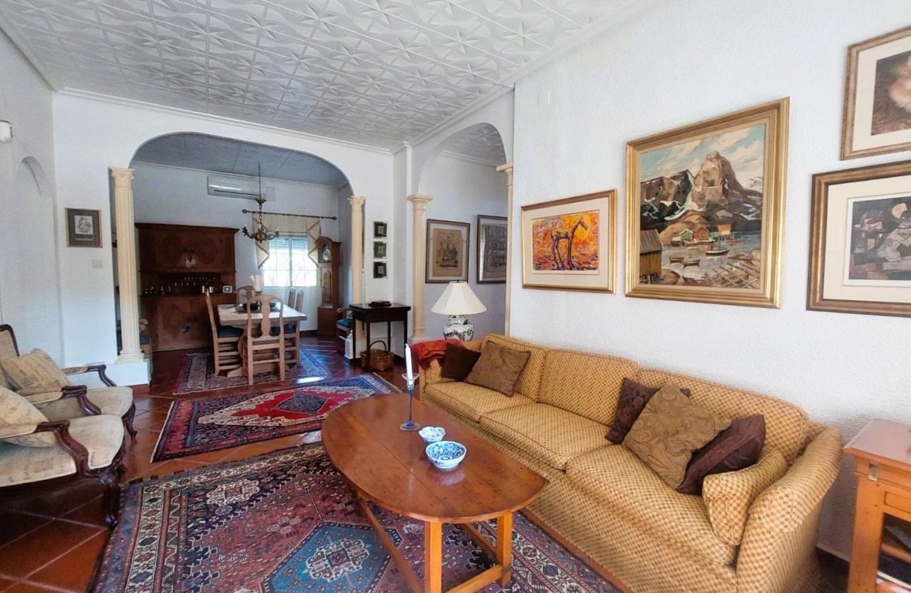 Resale - Villa - La Marina