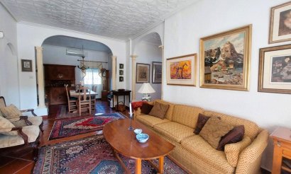 Resale - Villa - La Marina