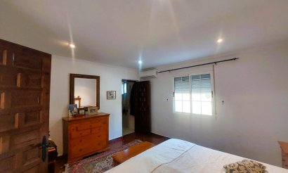 Resale - Villa - La Marina