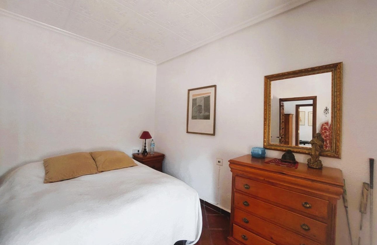 Resale - Villa - La Marina