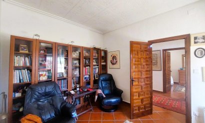 Resale - Villa - La Marina