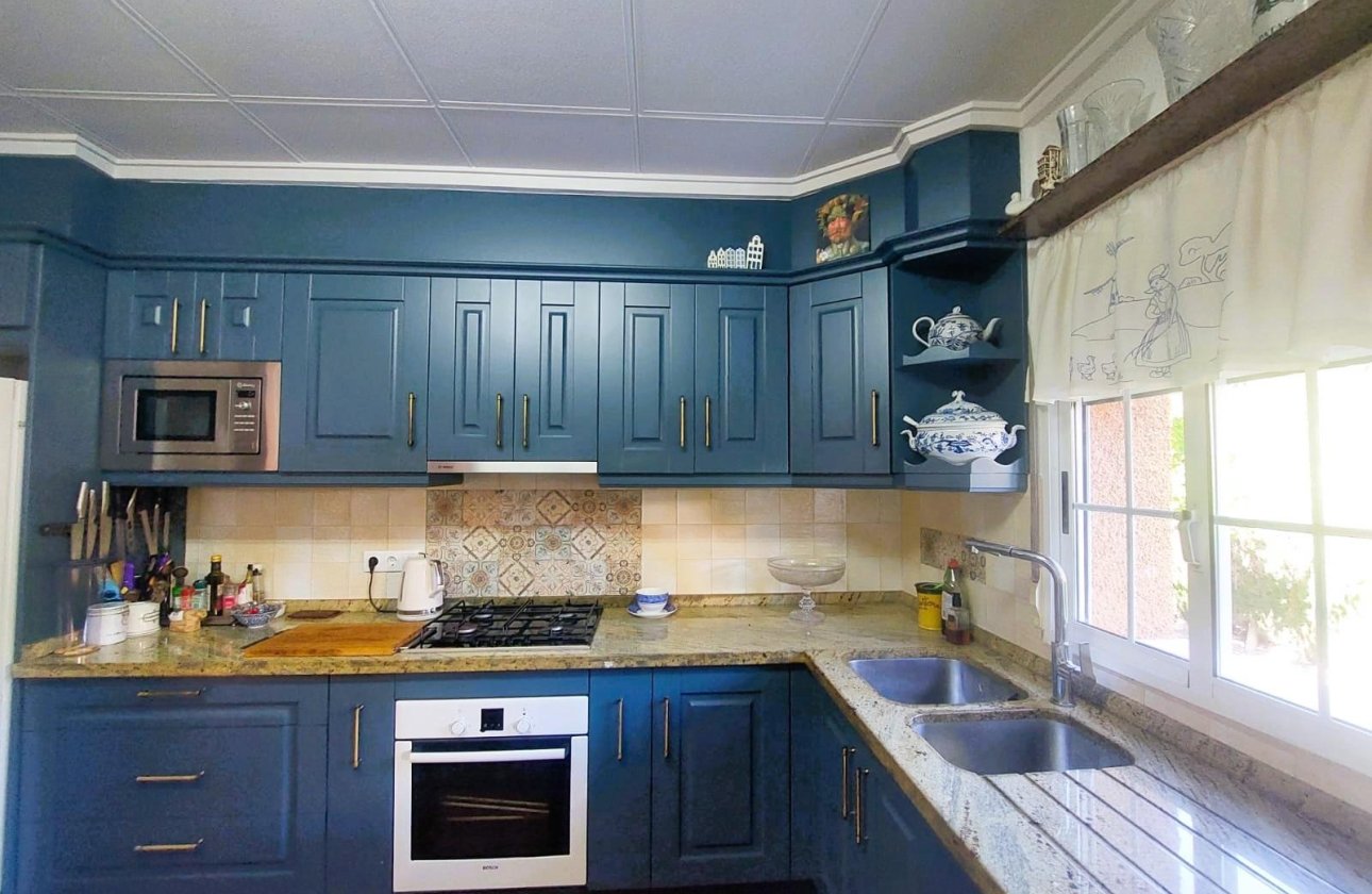 Resale - Villa - La Marina