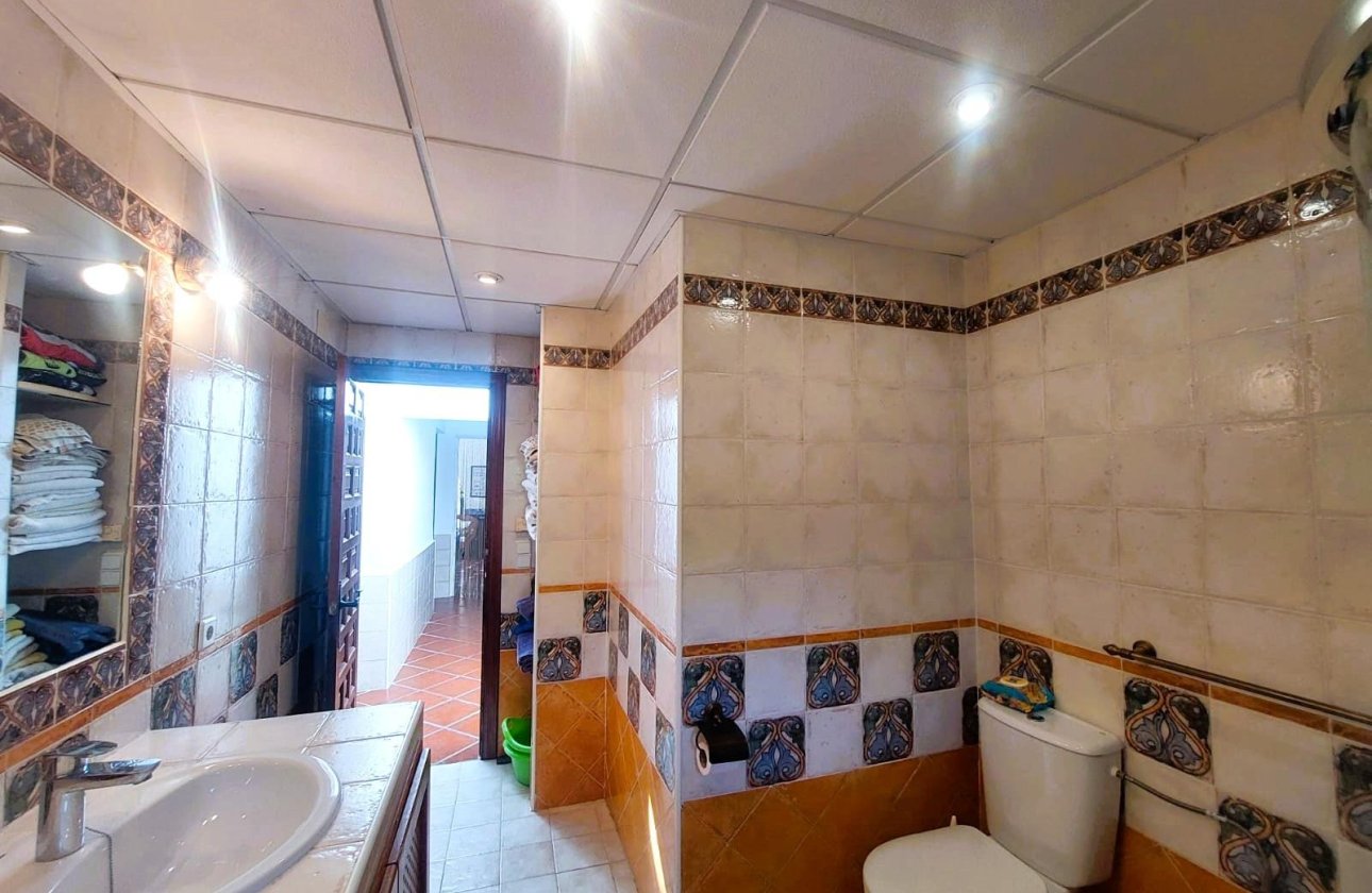 Resale - Villa - La Marina