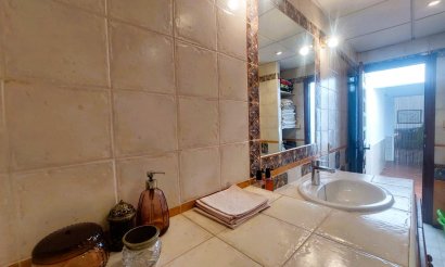 Resale - Villa - La Marina