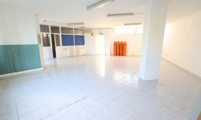 Resale - Commercial - Orihuela Costa - La Zenia