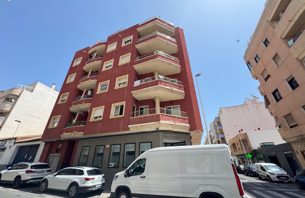 Resale - Apartment / flat - Torrevieja - Centro