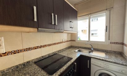Resale - Apartment / flat - Torrevieja - Centro