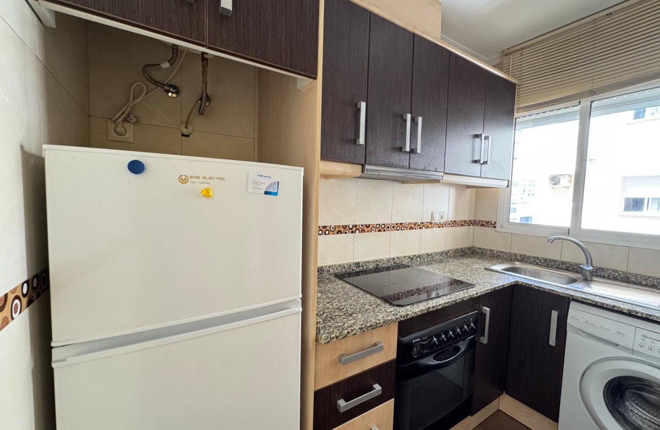 Resale - Apartment / flat - Torrevieja - Centro