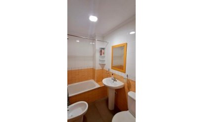Resale - Apartment / flat - Torrevieja - Centro
