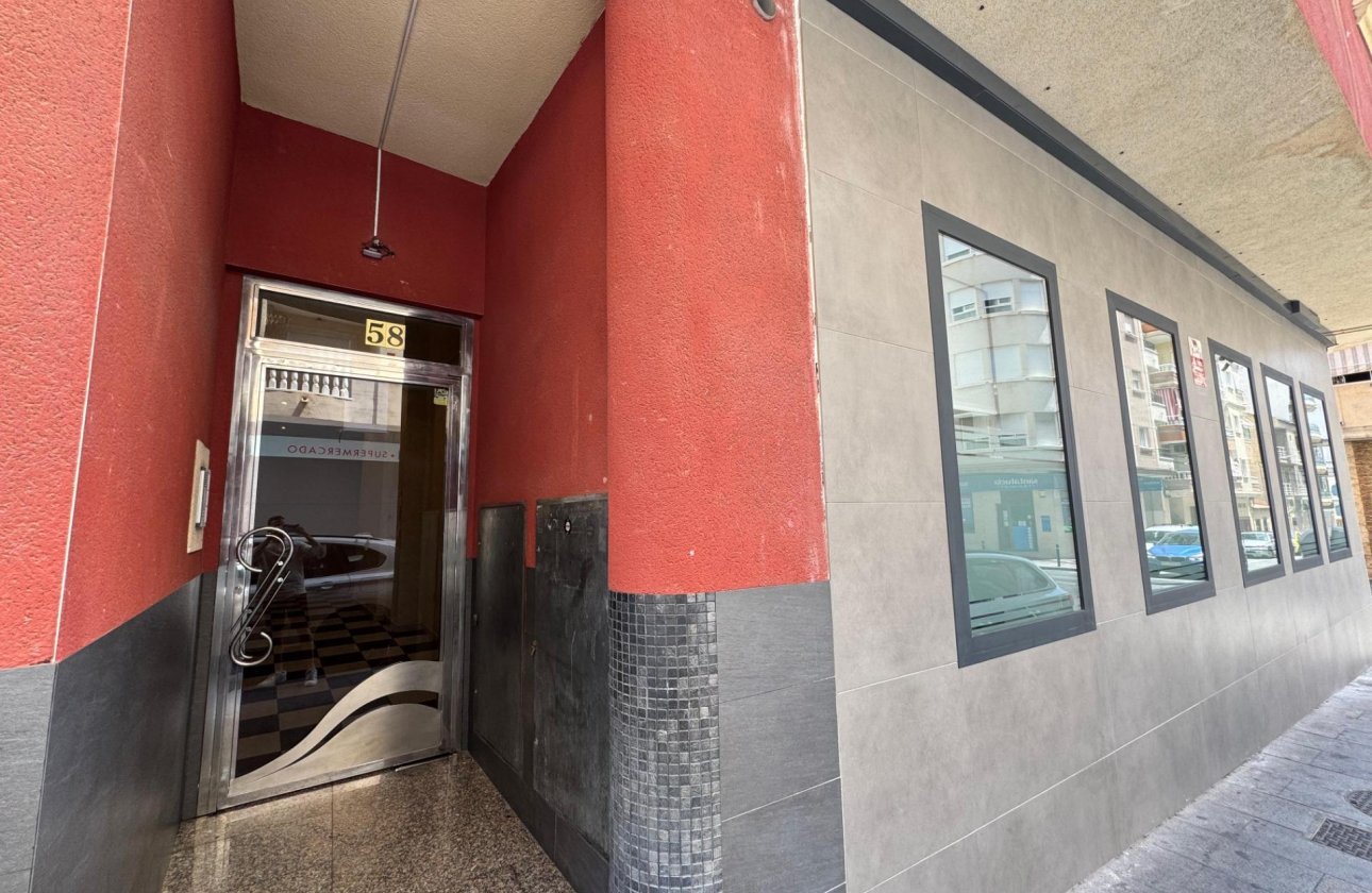 Resale - Apartment / flat - Torrevieja - Centro