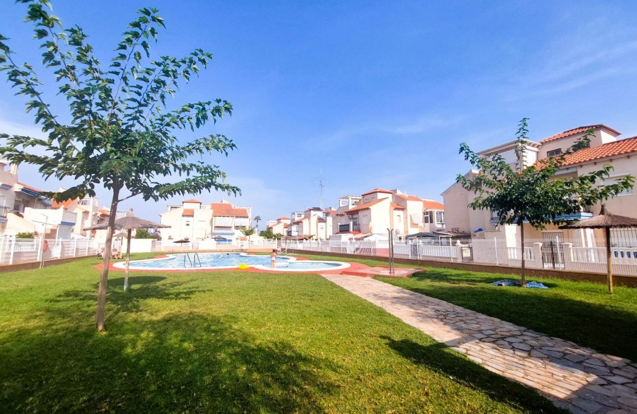 Resale - Bungalow - Orihuela Costa - Playa Flamenca
