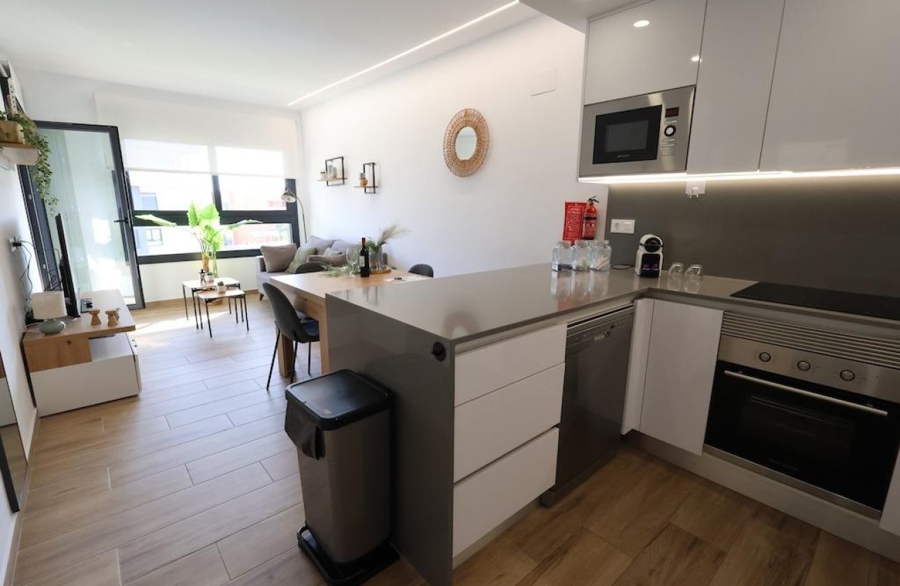 Resale - Apartment / flat - Orihuela Costa - Villamartín-Las Filipinas