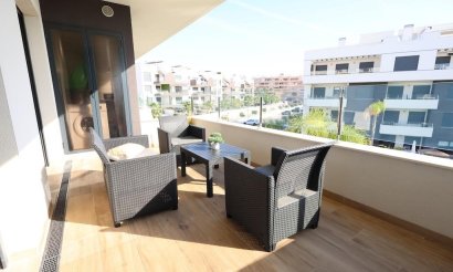 Resale - Apartment / flat - Orihuela Costa - Villamartín-Las Filipinas