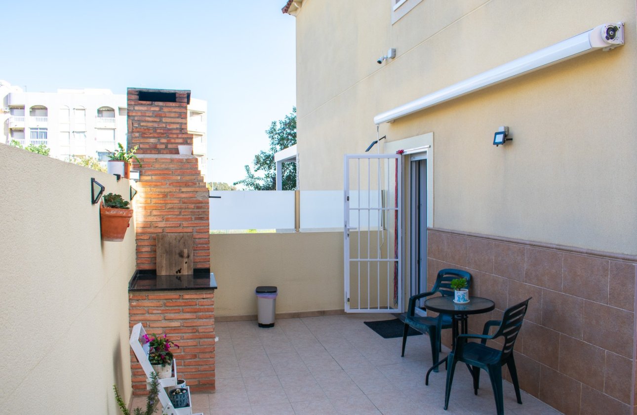 Resale - Villa - Guardamar del Segura - Urbanizaciones