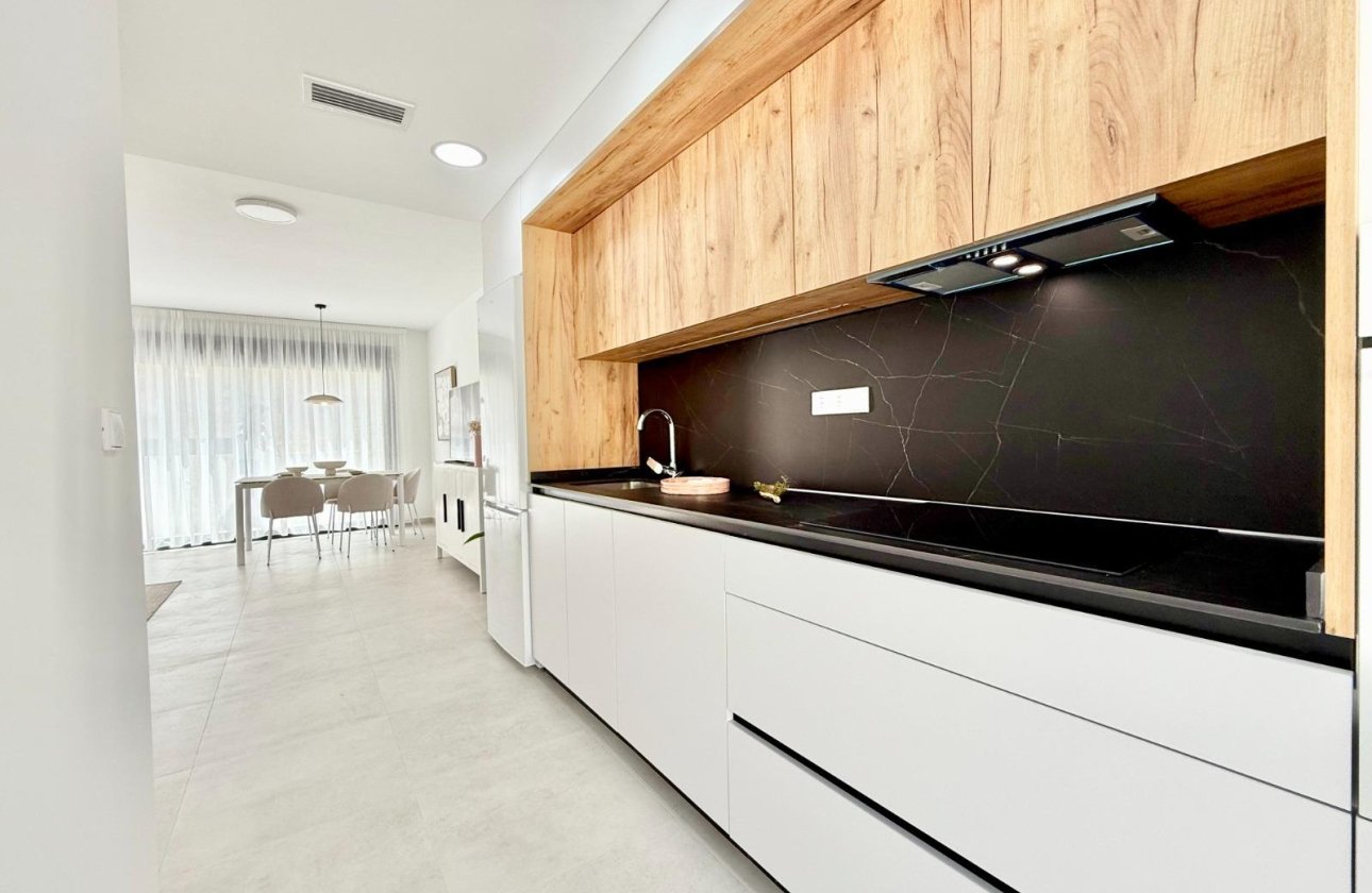 New Build - Townhouse - Cox - San Fernando