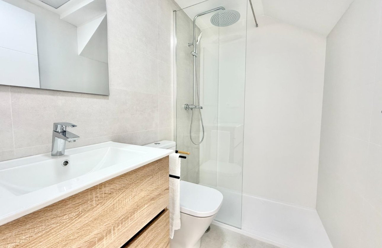 New Build - Townhouse - Cox - San Fernando