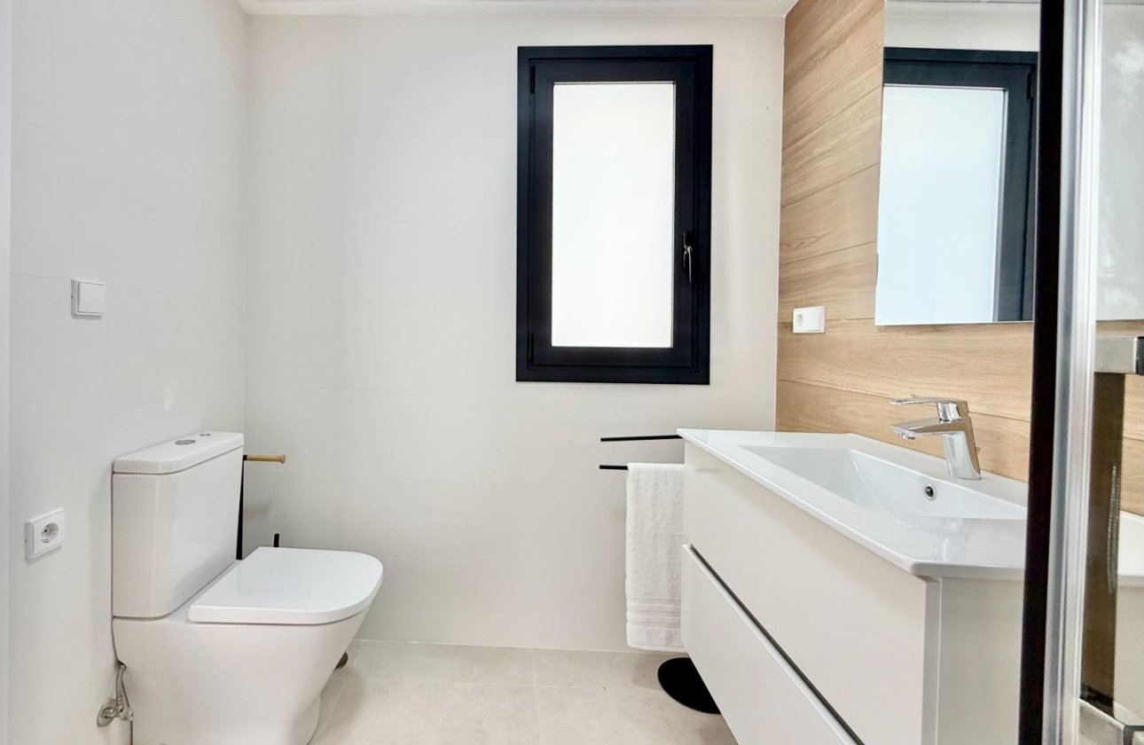 Obra nueva - Adosado - Cox - San Fernando