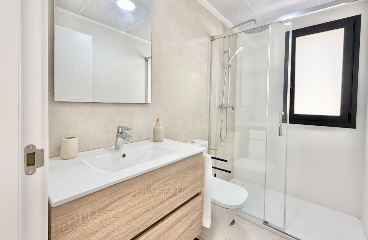 Obra nueva - Adosado - Cox - San Fernando