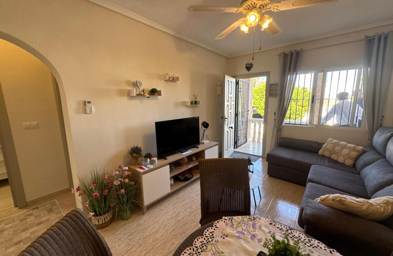 Resale - Bungalow - Orihuela Costa - La Florida