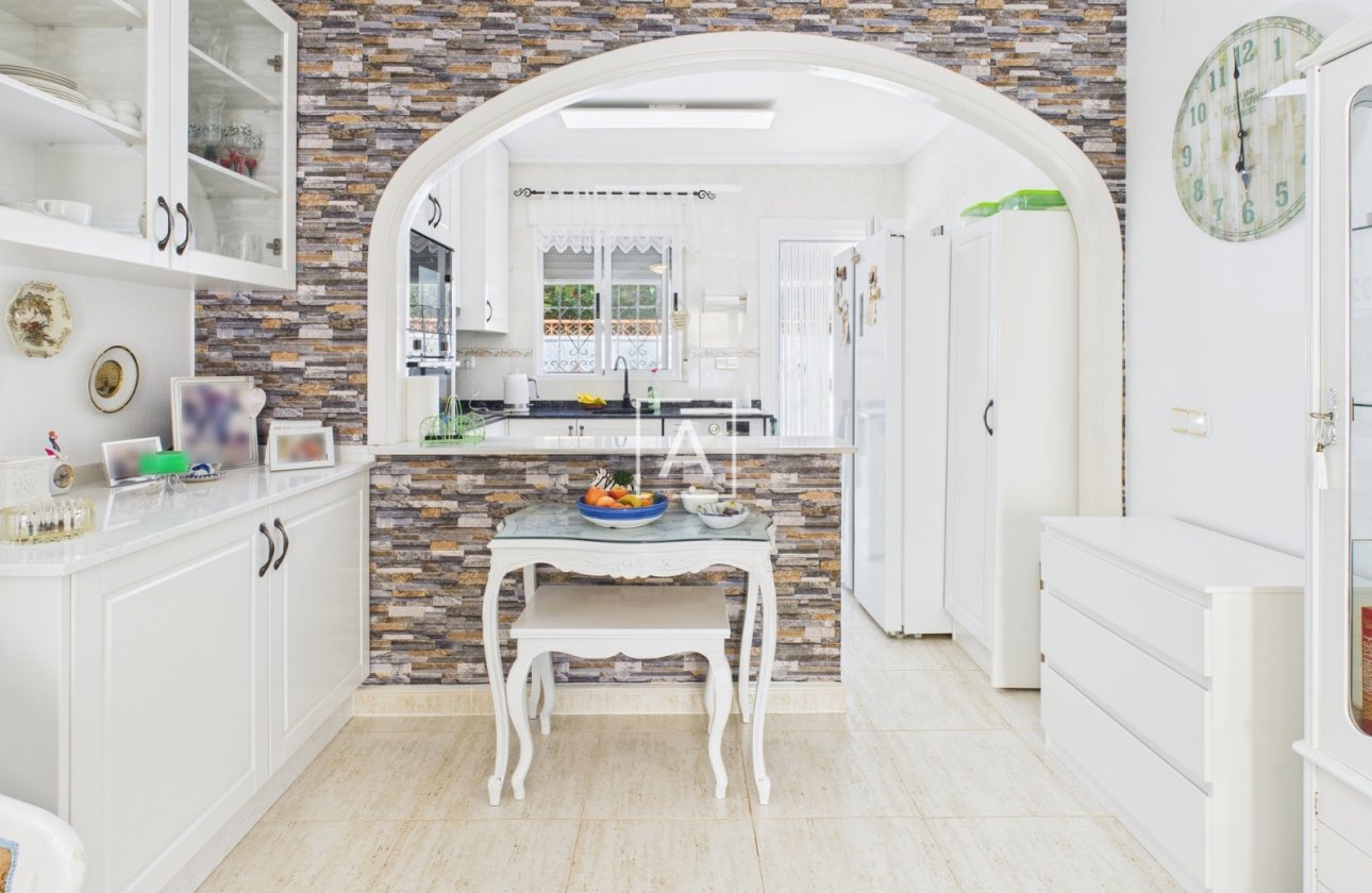 Resale - Townhouse - Pinar de Campoverde