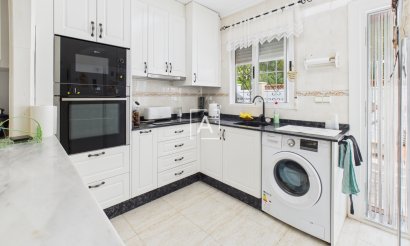 Resale - Townhouse - Pinar de Campoverde