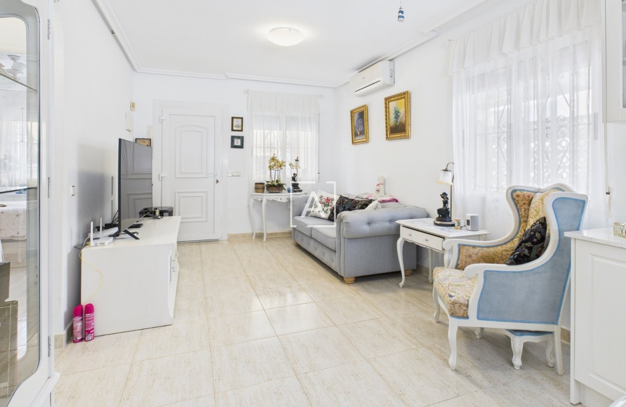 Resale - Townhouse - Pinar de Campoverde