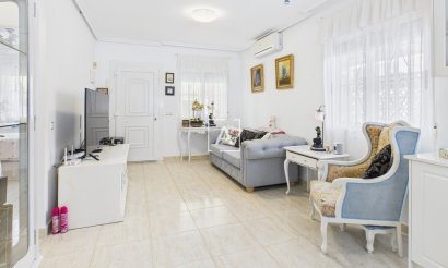 Resale - Townhouse - Pinar de Campoverde